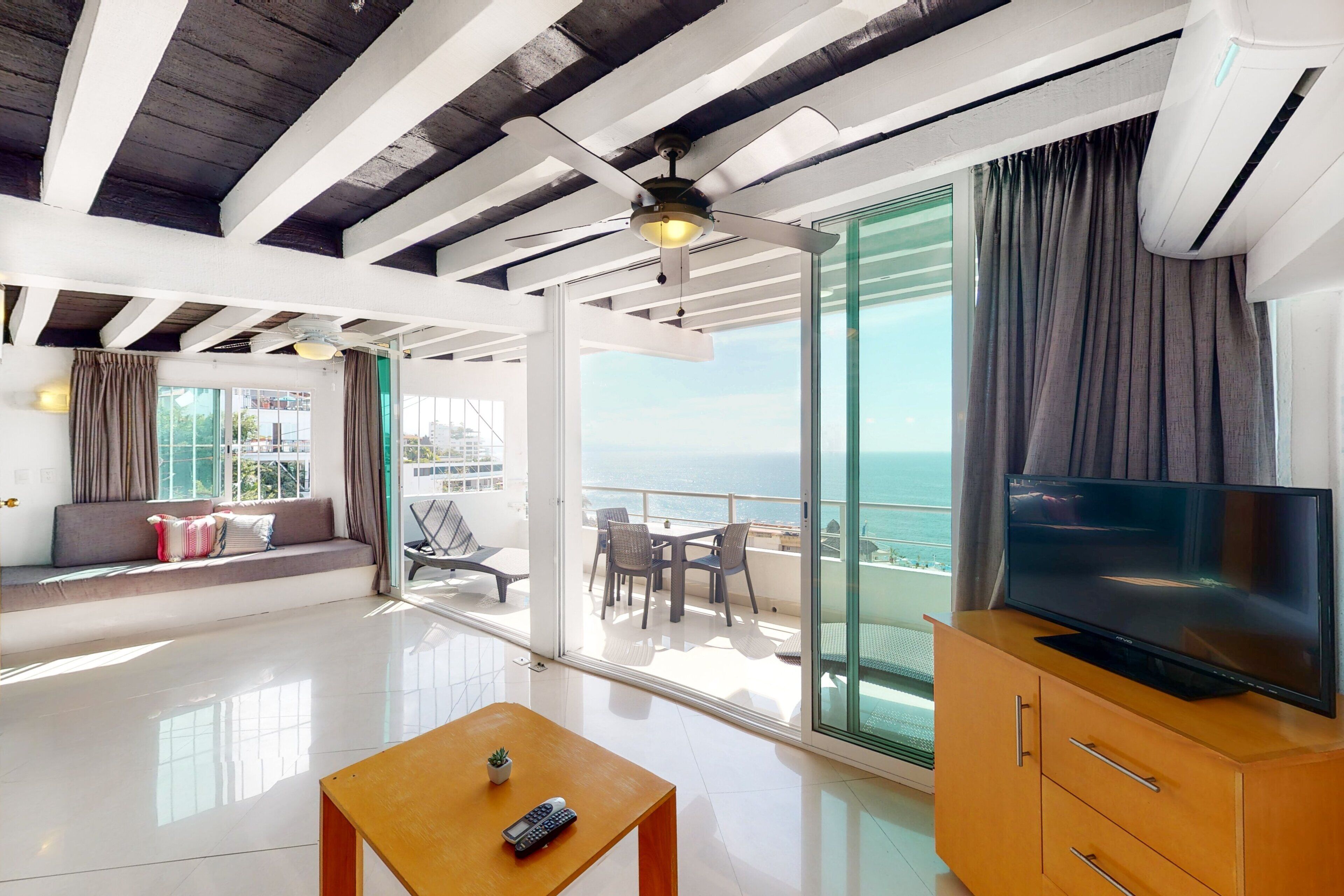 Appartement, plusieurs lits, accès piscine, vue océan (Torre Malibu, PH # 901) | Coin séjour