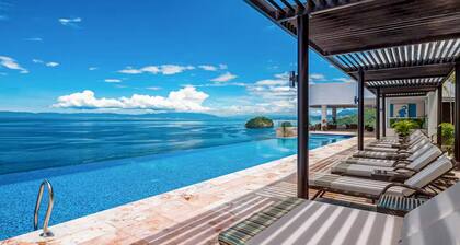 Luxe 2nd-floor Condo With Endless Ocean Views, Pool, spa & Balcony