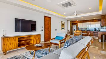 Condo, 1 King Bed, Pool Access, Ocean View (Blue Horizon 304 at Residences) | Living area
