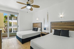 Appart'hôtel, plusieurs lits, accès piscine, vue océan (Nitta Condo # 109) | 2 chambres, décoration personnalisée, ameublement personnalisé