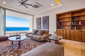 公寓客房, 多張床, 可使用泳池, 海景 (Blue Horizon 1201 PH at Residences) | 起居區