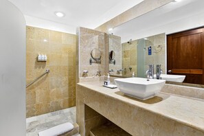 Bathroom - Stunning Oceanview Suite With Cliffside Infinity Pool, Terrace & Gourmet Kitchen (Puerto Vallarta)
