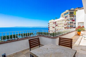 Exterior - Elegant Oceanview Suite With Heated Pool, Private hot tub & Terrace Dining (Puerto Vallarta)