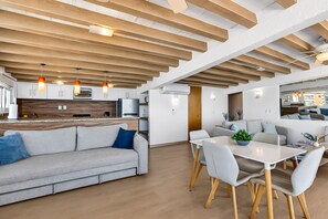 Appartement, 1 très grand lit et 1 canapé-lit, accès piscine, vue océan (Torre Malibu, PH #902) | Intérieur