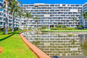 Exterior - Oceanfront Condo With a Full Kitchen, Pool, & Beach Access (Nuevo Nayarit)