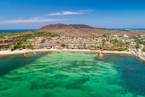 Beach nearby - Oceanfront Condo With Pool, Balcony, Amazing Views, Washer/dryer, & Partial AC (Punta de Mita)