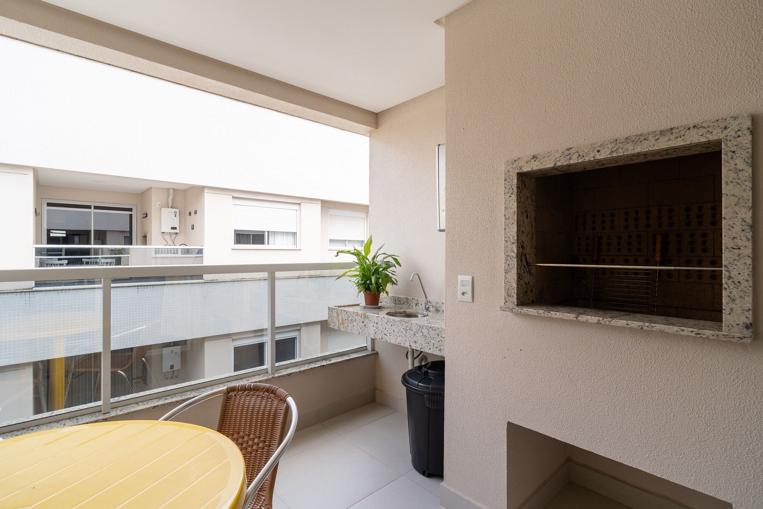 Apartamento | Opções para refeição ao ar livre