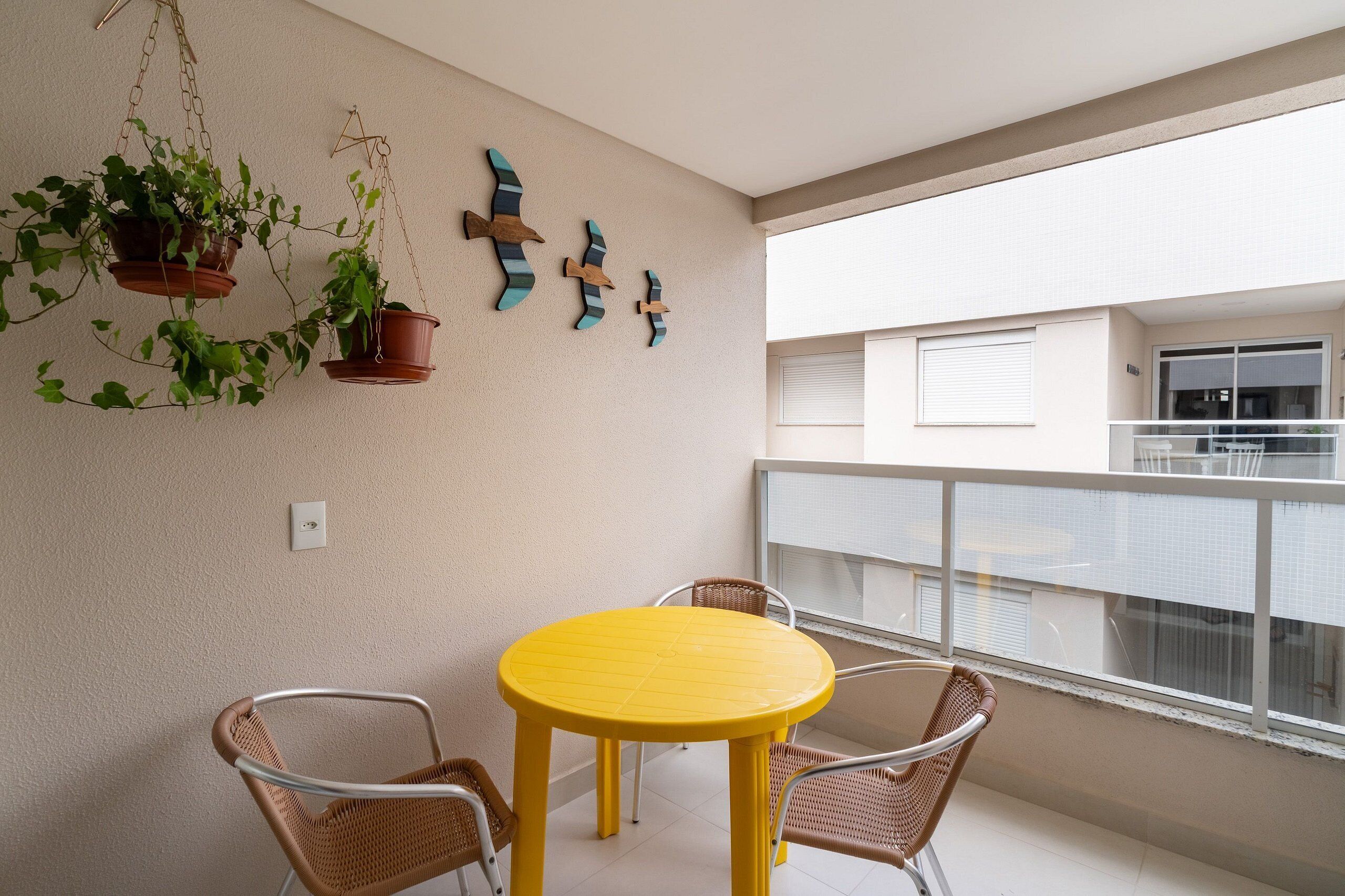 Apartment | Tempat makan luar