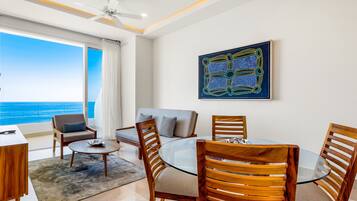Condo, 1 cama King size, acceso a la alberca, vista al océano (Blue Horizon 401bis at Residences) | Área de sala de estar