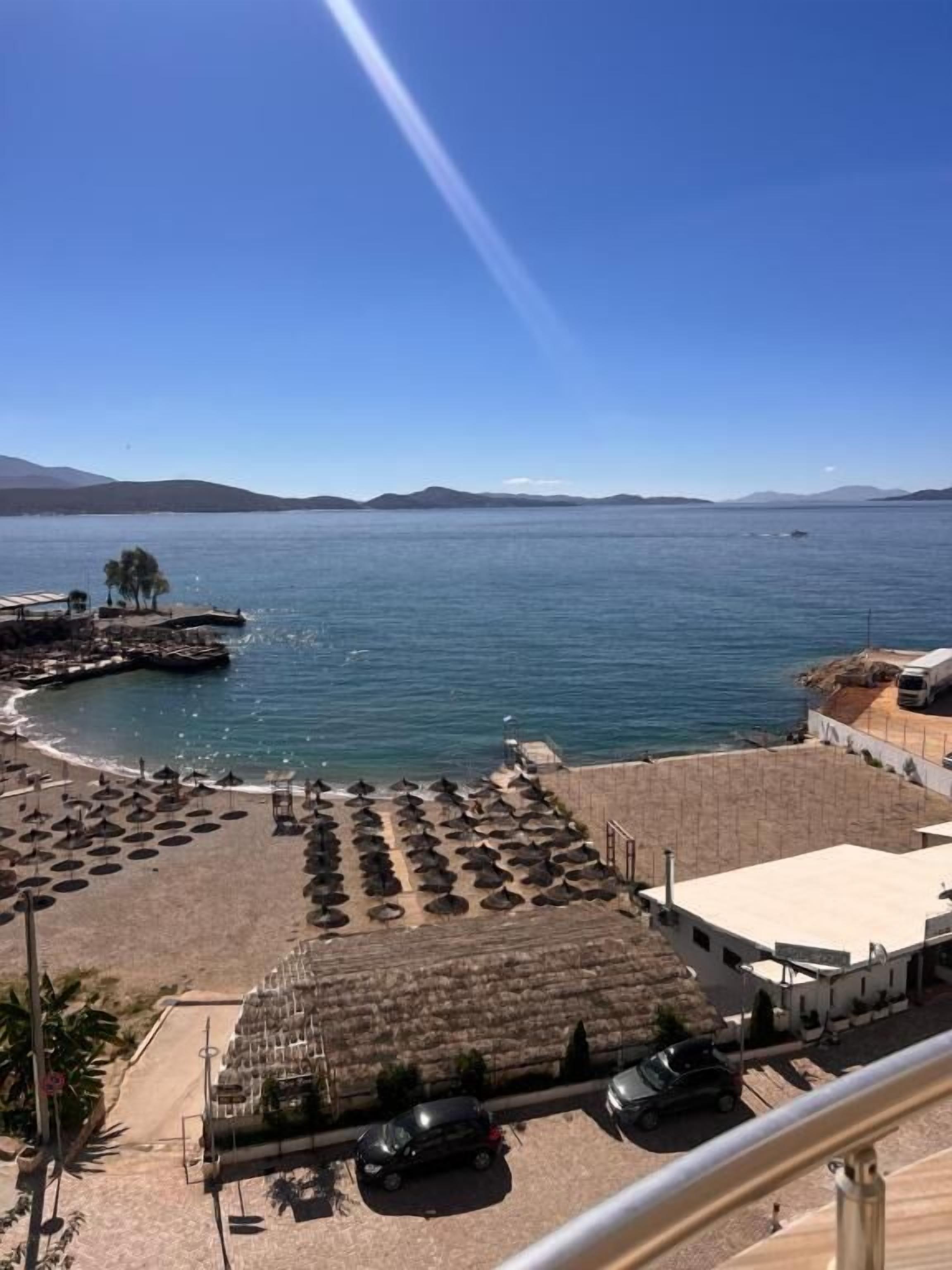 Panorama-lejlighed - balkon - strandudsigt | Overnatningsstedets område