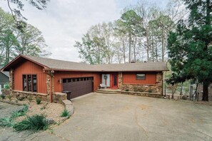 Exterior - Lake Escape on lake Cortez (Hot Springs Village)