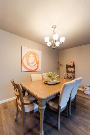 Dining - Southern Comfort in Hot Springs Village (Hot Springs Village)