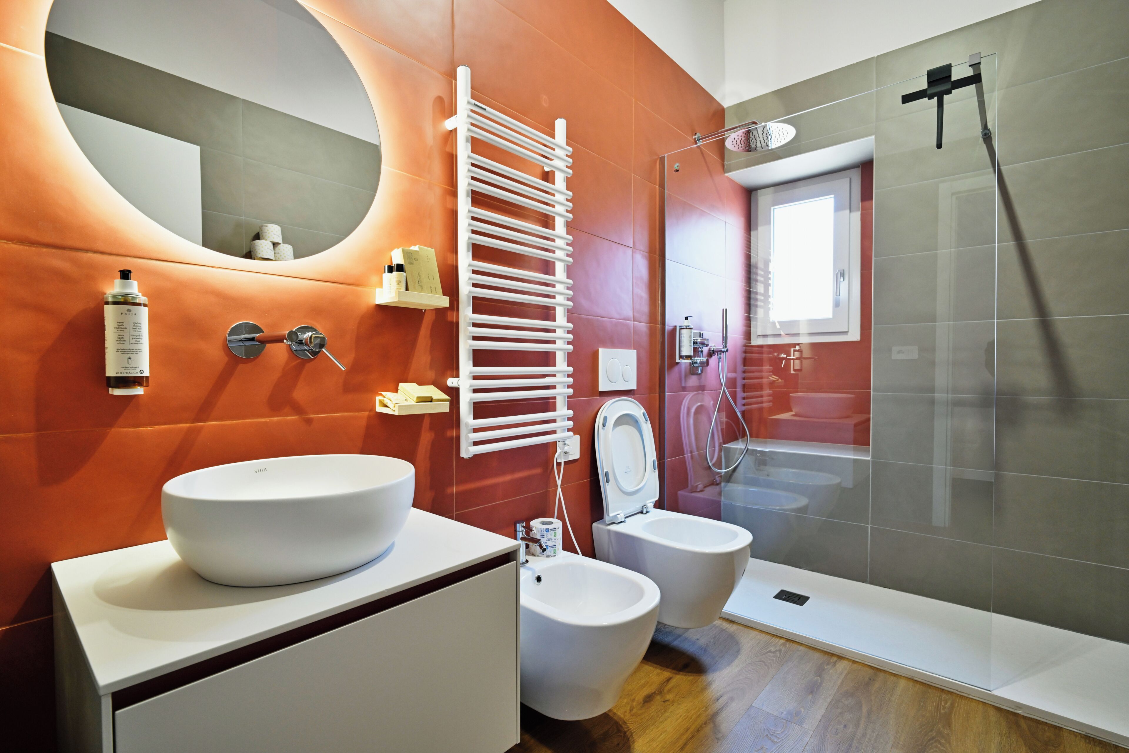 Suite Deluxe | Bany | Assecador de cabells, tovalloles, sabó i xamp ú 