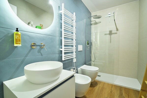 Comfort Double Room | Bathroom - Casa Lomè - Dimora Vacanze (Conversano)