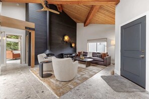 TV, fireplace, offices - Sea Ranch Golf-Front Home for 4, w Ocean Views! (Sea Ranch)