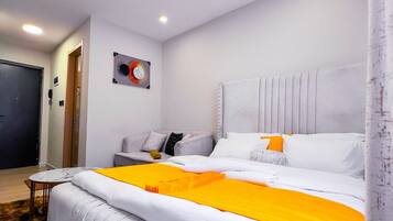 1 bedroom, in-room safe, iron/ironing board, free WiFi