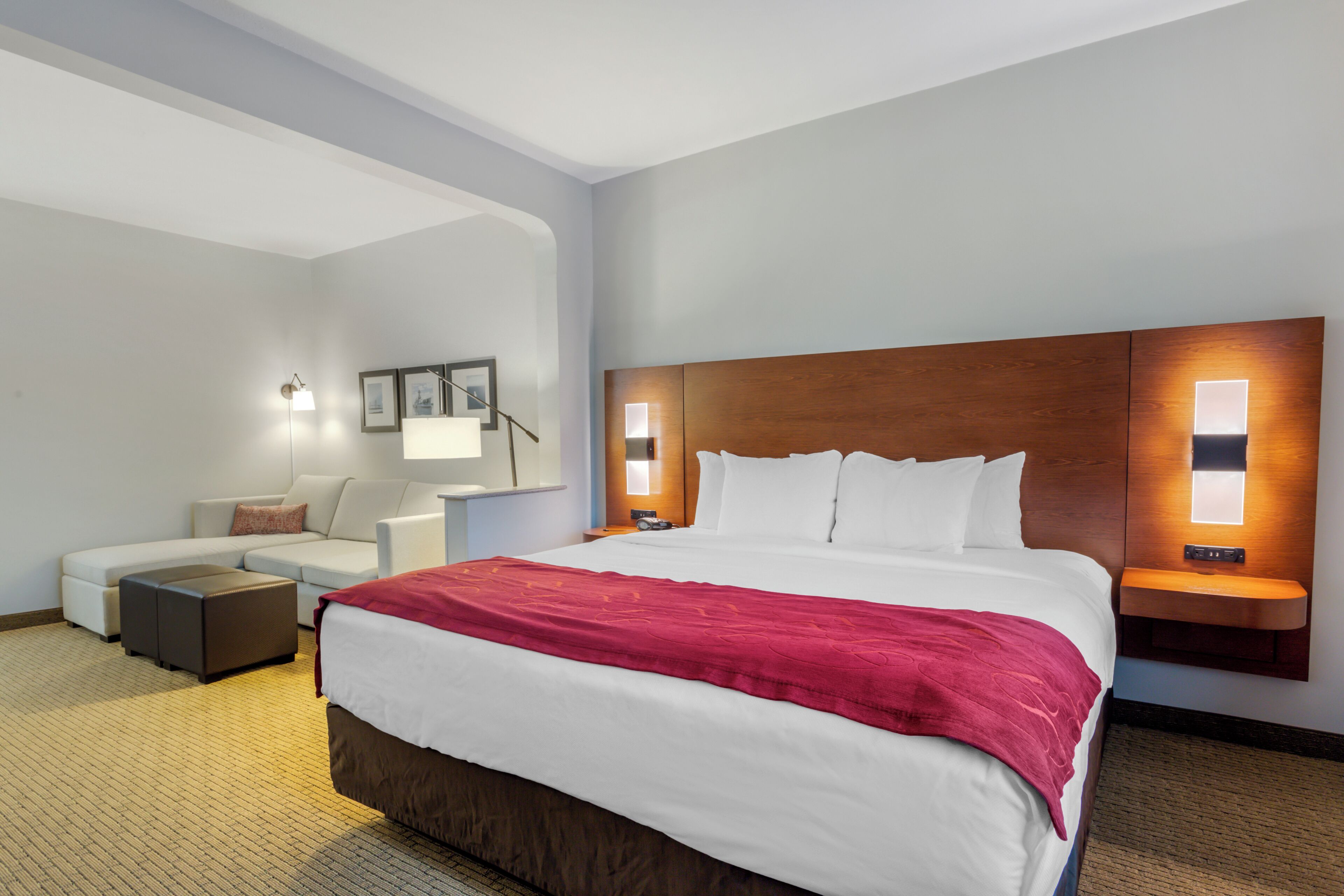 ห้องสแตนดาร์ดซิงเกิล, เตียงคิงไซส์ 1 เตียง และโซฟาเบด, ปลอดบุหรี่