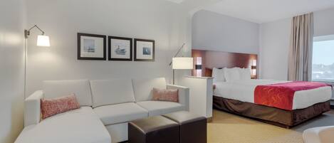 Chambre Simple Standard, 1 trÚs grand lit et 1 canapé-lit, non-fumeurs | Bureau, espace de travail pour ordinateur portable, rideaux occultants