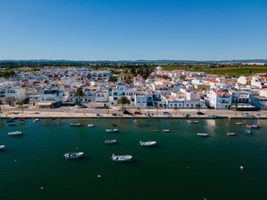 Marina - T3 Flat in Santa Luzia 1min away from the ferry (Tavira)