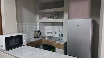 House, 1 Bedroom, Smoking, Garden View | Interior