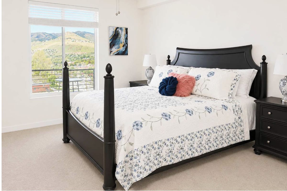 Apartment, 2 Bedrooms, Non Smoking, 2 Bathrooms | Desk, laptop workspace, blackout drapes, free WiFi