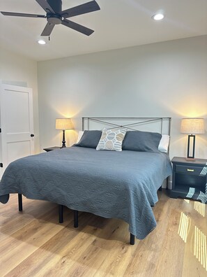 Room - Brand new, pond front 2-bedroom cottage with AC in delightful Samson (Samson)