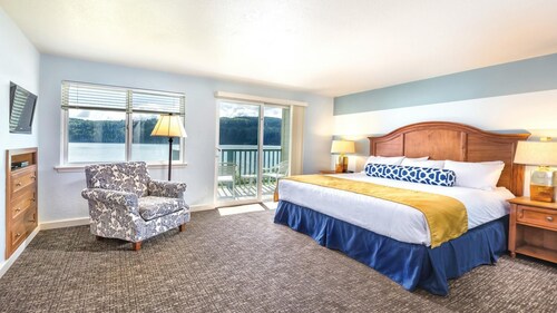 2BR Loft at WorldMark Discovery Bay – Marina Views, Pools & Coastal Escape