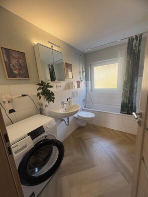 Bathroom - Vrbo Property (Hausach)