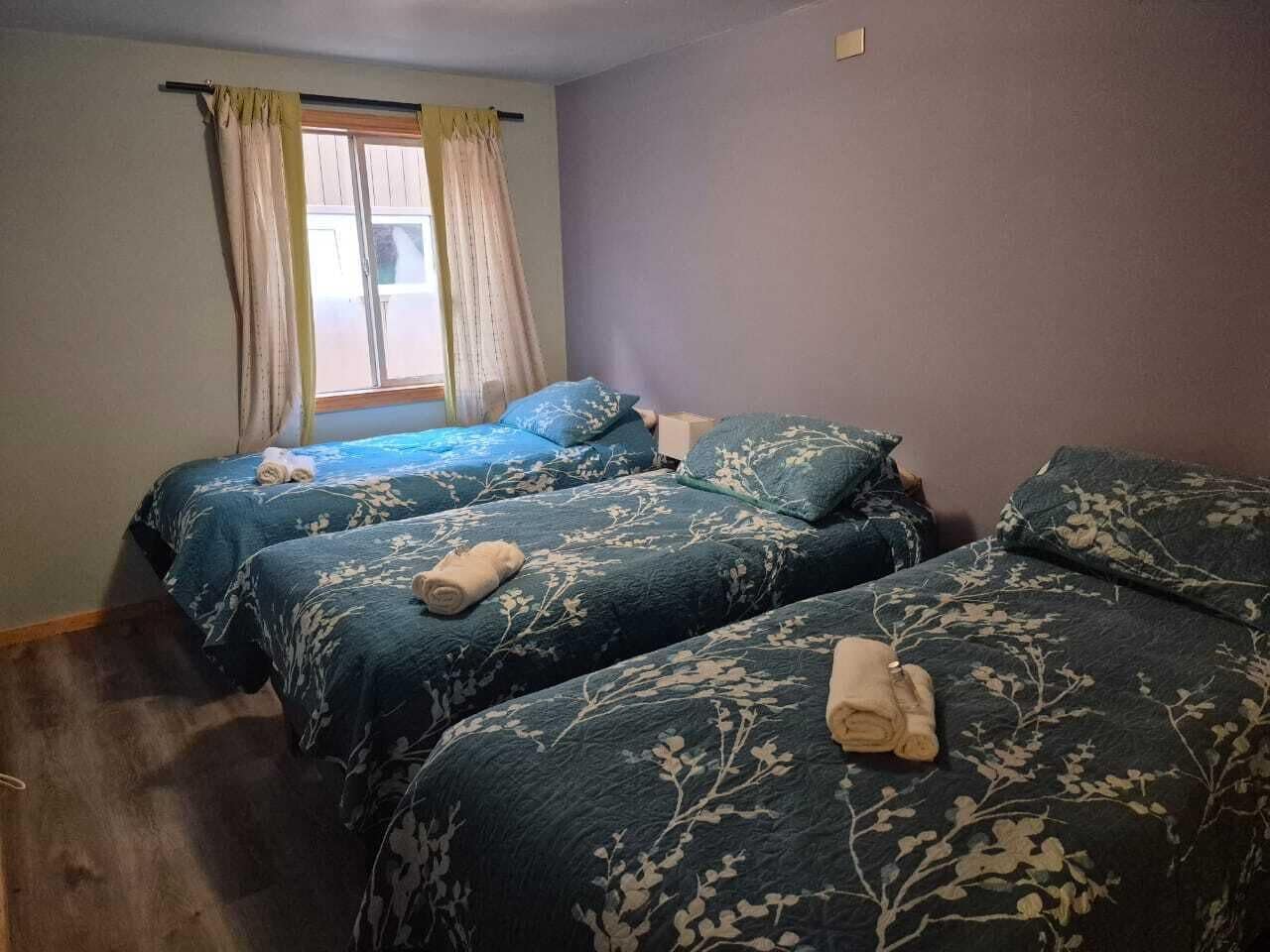 Quarto triplo básico | Wi-Fi de cortesia