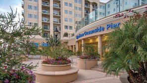 Exterior - Oceanside Pier Resort 2BR – Ocean Views & Beach Walks (Oceanside)