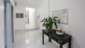 Basic Double Room, Non Smoking | Interior