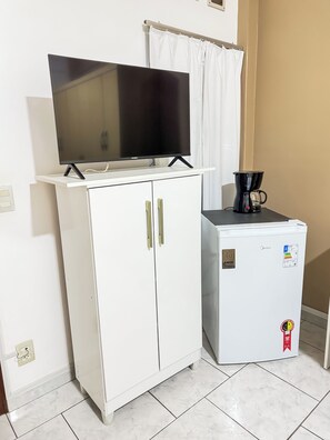 Basic Double Room, Non Smoking | Interior - Hospedaria Brasiliana (Curitiba)