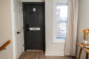 Kamar Single Deluks, 1 Tempat Tidur King | Interior