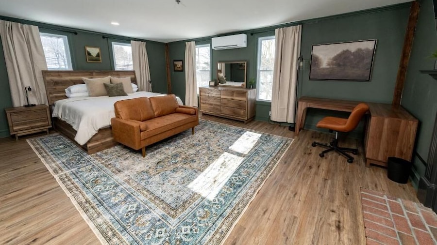 The Inn at Fireside Tavern Sherborn