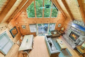 Living area - Lake Lure Lodge in the Trees Sleeps Eight (Lake Lure)