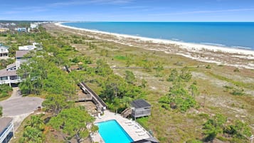 House, 1 Queen Bed with Sofa bed (Boardwalk 13) | Pool