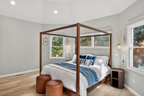 5 habitaciones, tabla de planchar con plancha y cuna de viaje