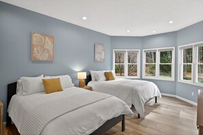 Room - Sagamore Sanctuary! ~ Outdoor Oasis ~ 1.6 Private Acres ~ Close to Beaches (Bourne)