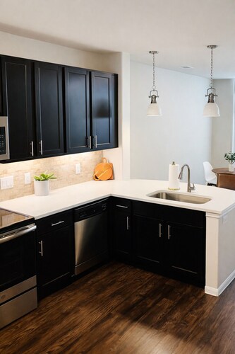Frisco Townhome in Prime Location Near Star, Legacy West & Dining