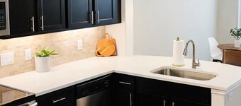 Frisco Townhome in Prime Location Near Star, Legacy West & Dining