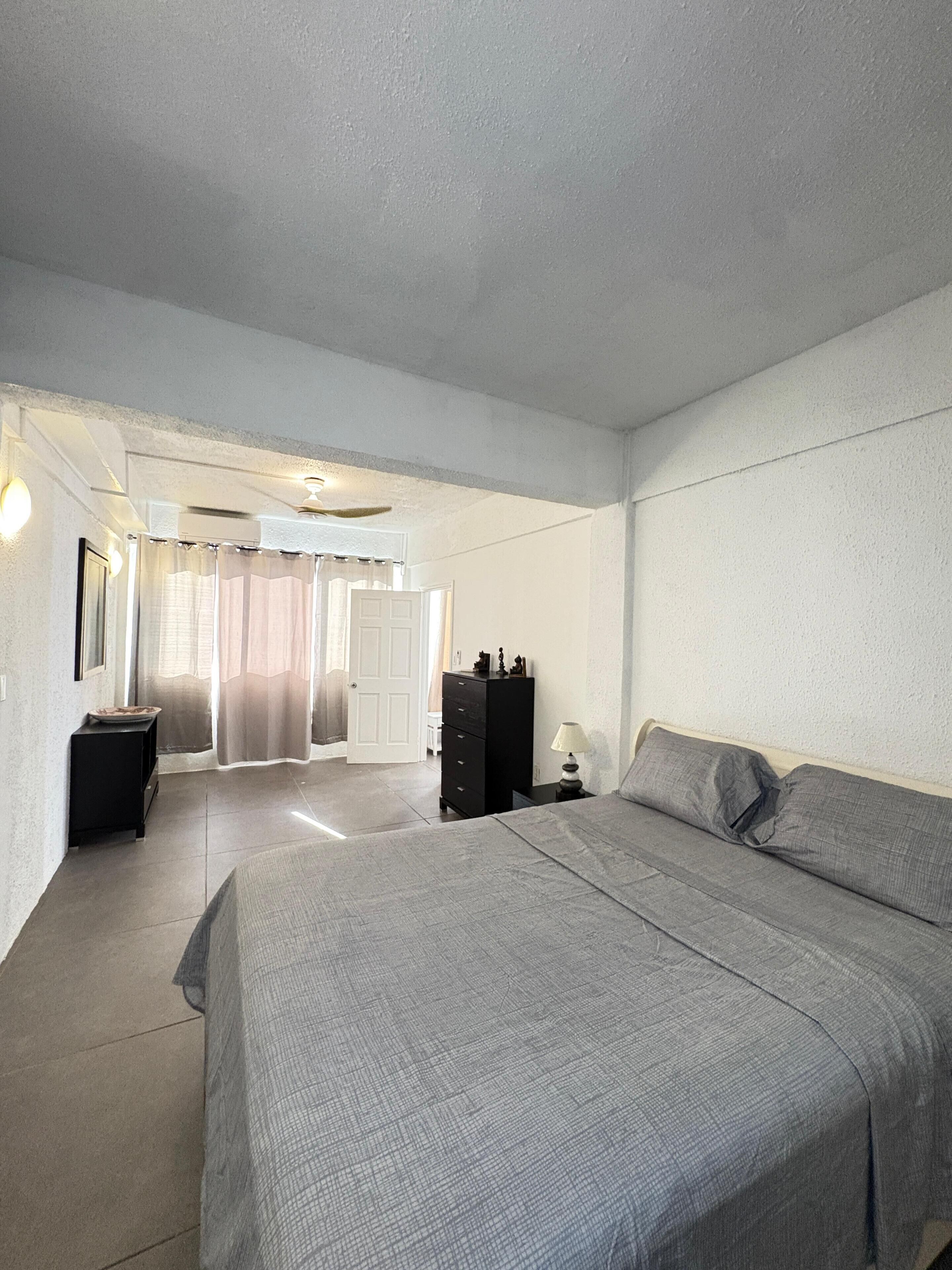 2 bedrooms, iron/ironing board, bed sheets