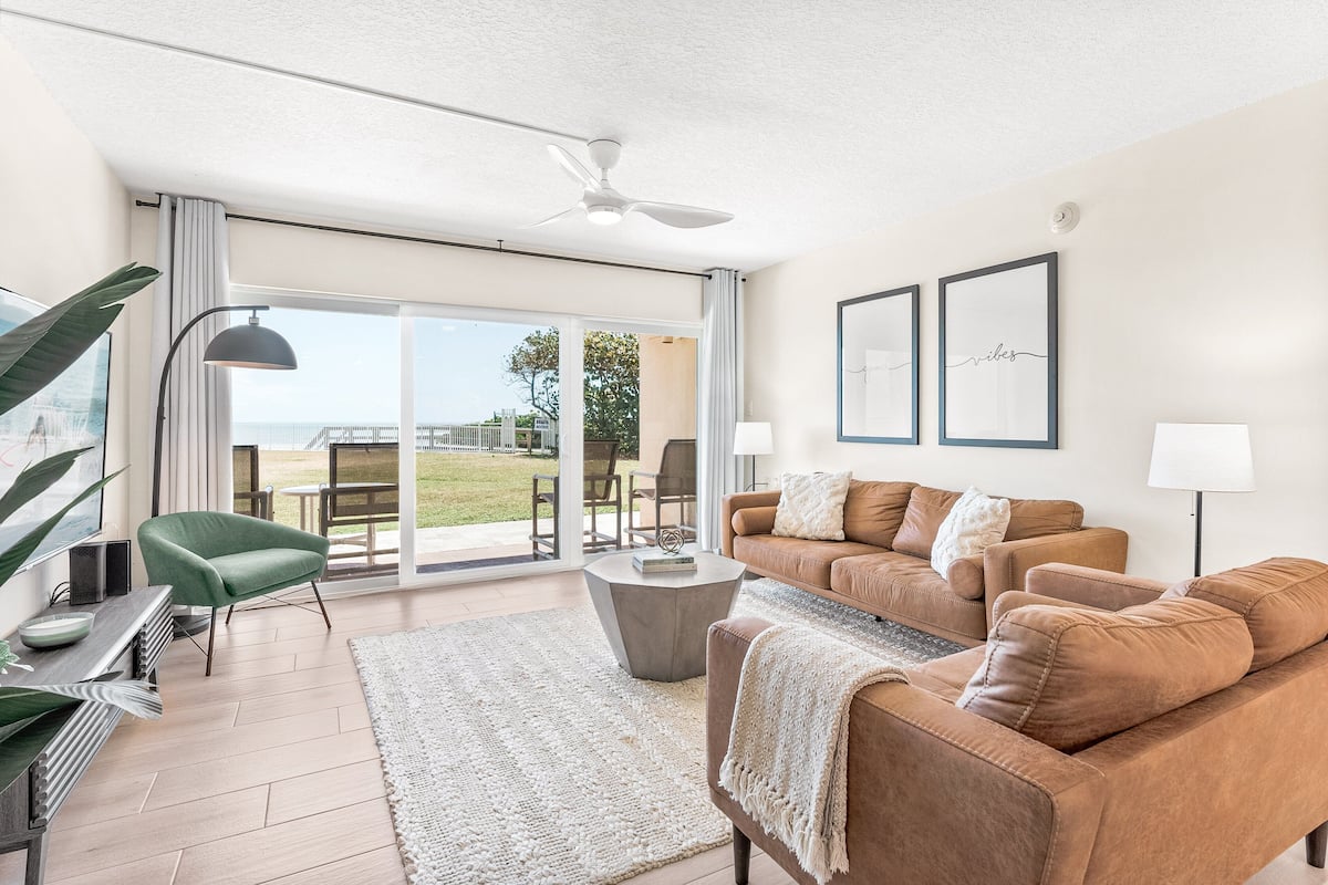 Apartment (2 Bedrooms) | Front of property