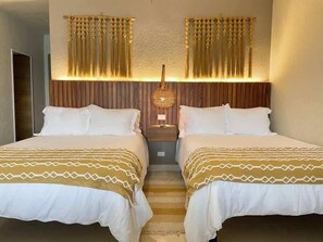 Iron/ironing board, travel cot, WiFi, bed sheets - Beachfront Studio | Sea View | Pool, Gym, Beach (Cancún)