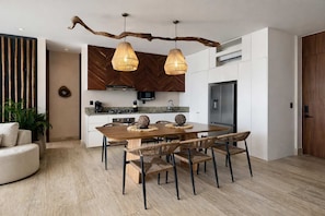 Dining - Eco-Luxury 3BR | Private Rooftop Pool, Cancun (Cancún)
