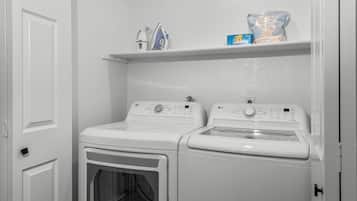 Appartement, 2 slaapkamers, niet-roken, patio | Interieur