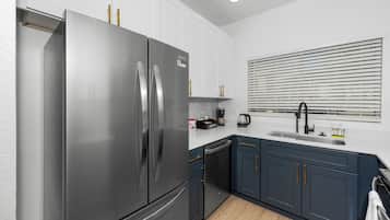 Appartement, meerdere bedden, niet-roken, patio | Privékeuken