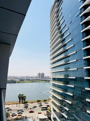 Property grounds - Luxury hotel apartment with a charming view of the Nile and the pyramids Hilton (Cairo Governorate)