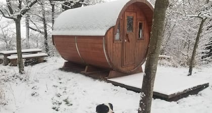 Tiny balneo near the landing beaches