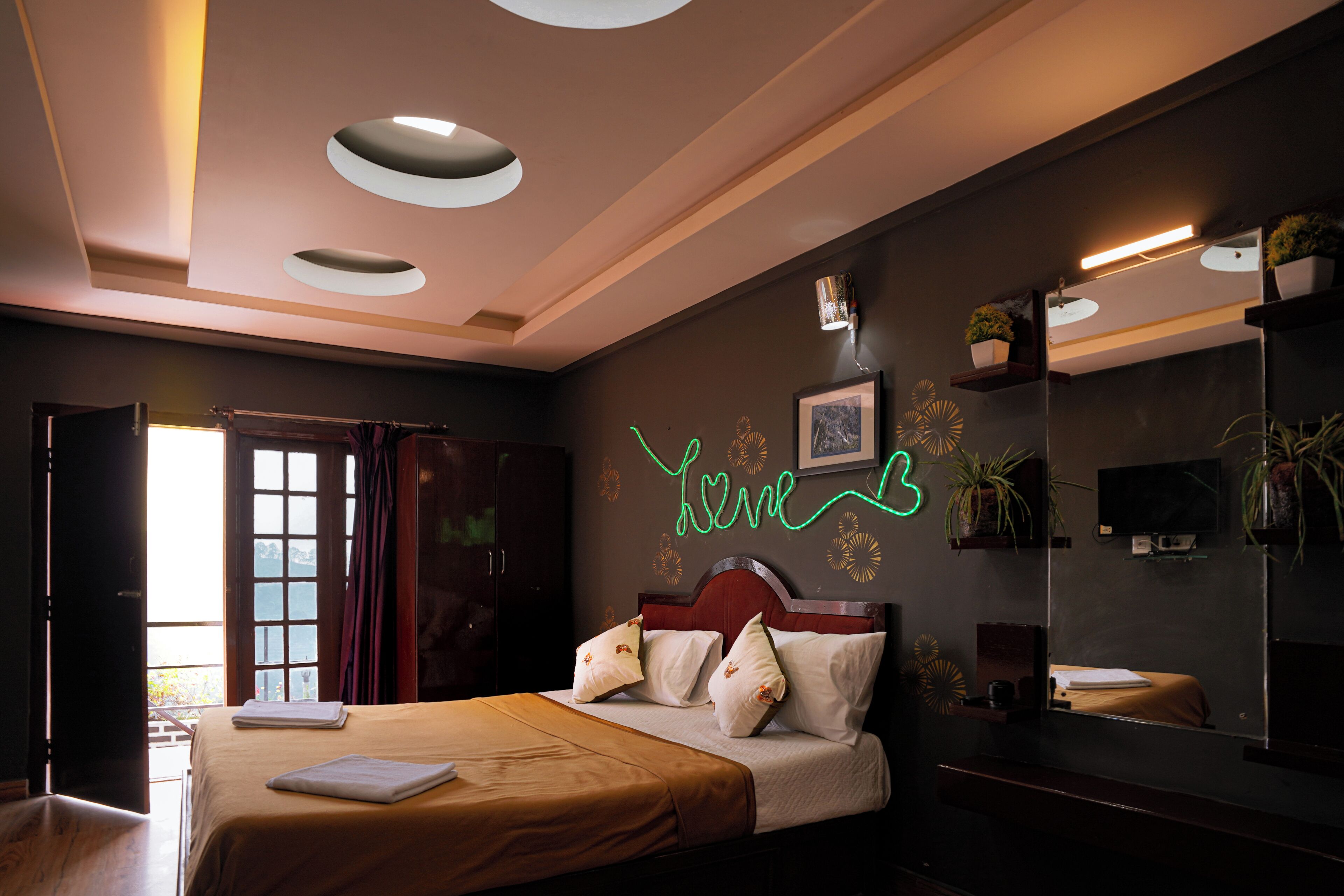 ห้องซูพีเรียสวีท, ระเบียง, วิวภูเขา