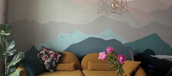 Cozy apartment in a vibrant neighborhood  with fast internet
